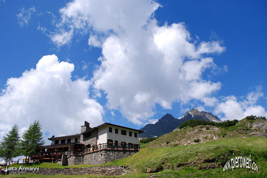 16 Rifugio Curò.JPG